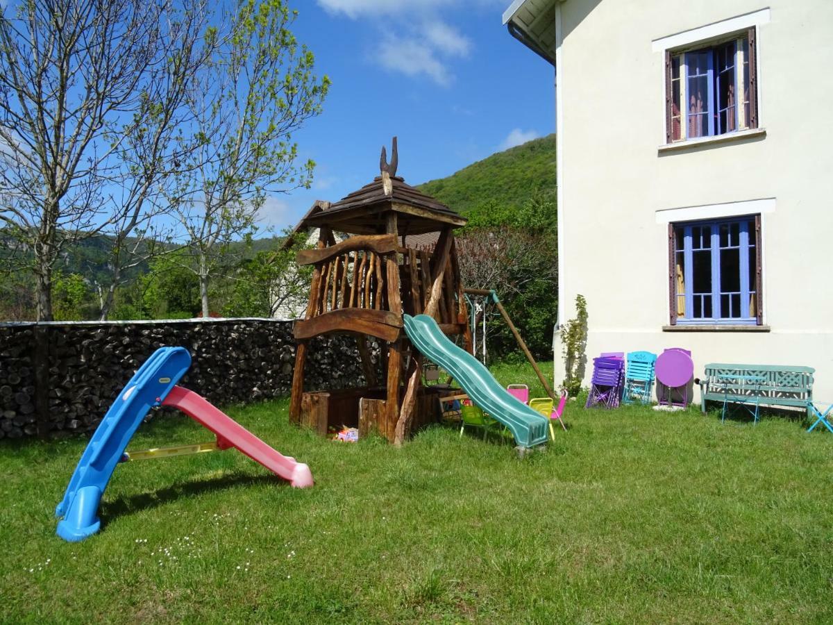 Bed and Breakfast Goute La Vie Marchamp Exteriér fotografie